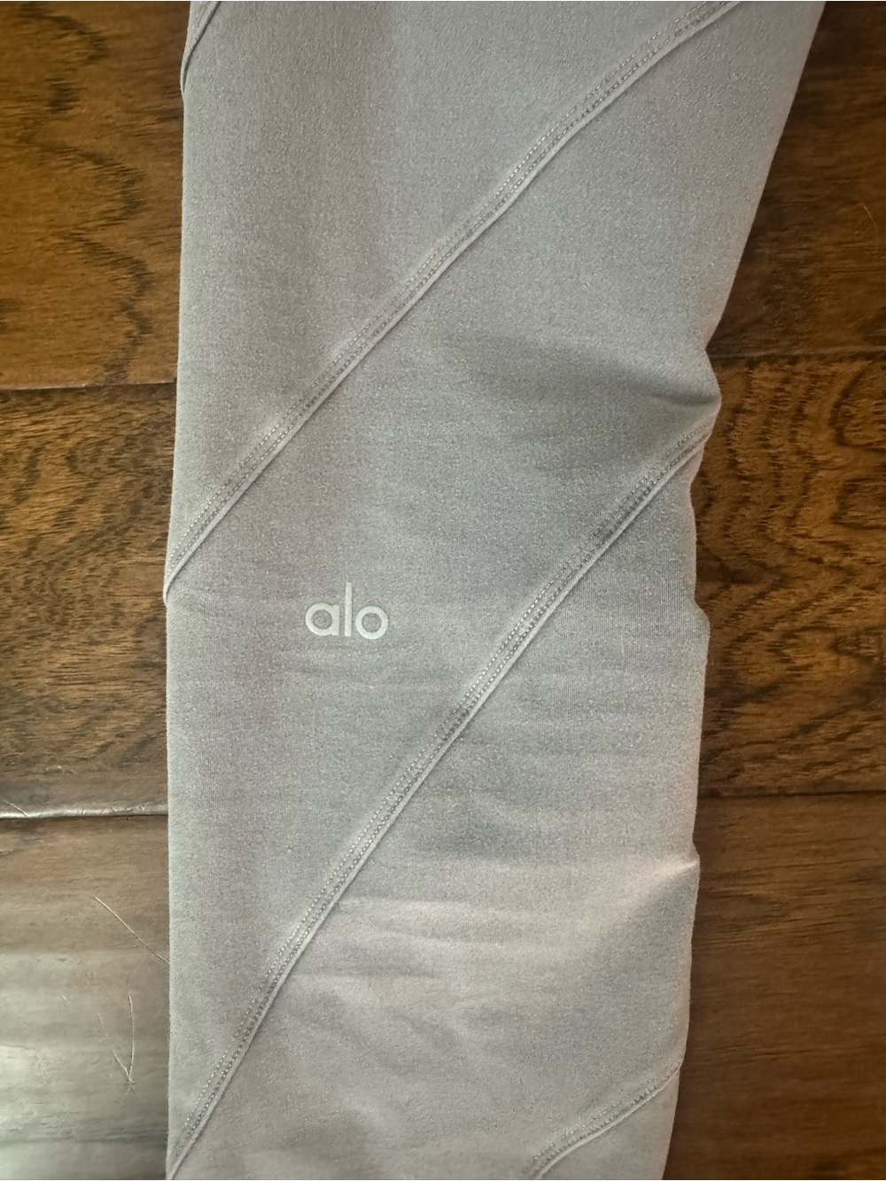 ALO Yoga Washed AloSoft Cool Grey Leggings + Long Sleeve Set - Like New! - Picture 8 of 10